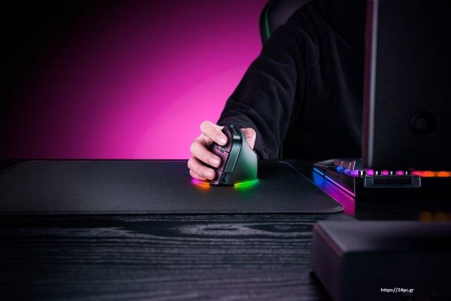 Η Razer παρουσίασε το μοναδικό κάθετο gaming ποντίκι Pro Click V2 Vertical Edition